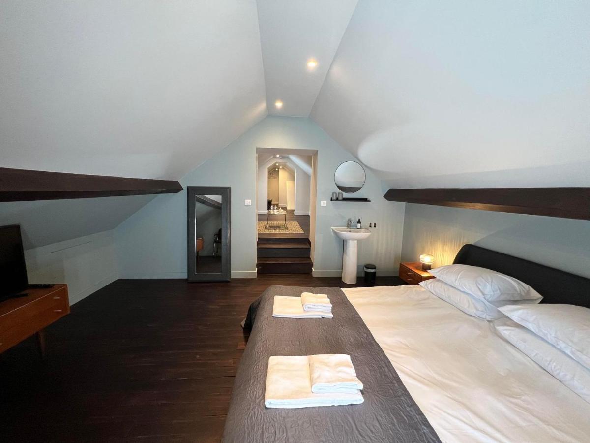 Le Petit Chateau * Baye (Marne)