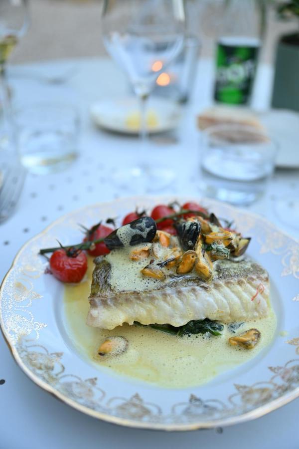 Le Petit Chateau Bed & Breakfast