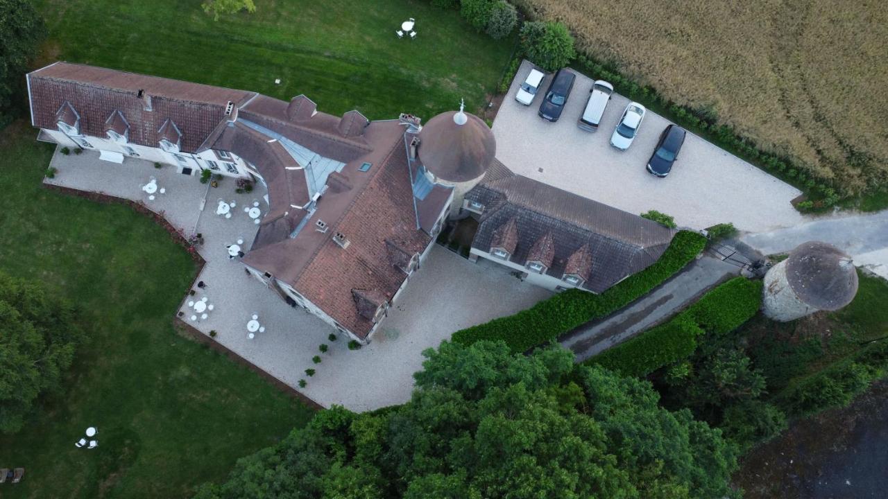 Le Petit Chateau Bed & Breakfast